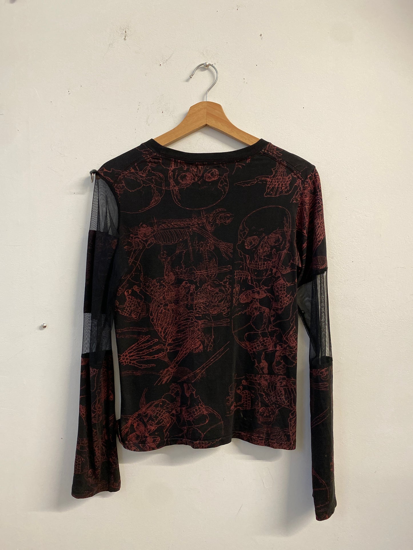 h.NAOTO Dark red print meshed top long sleeve