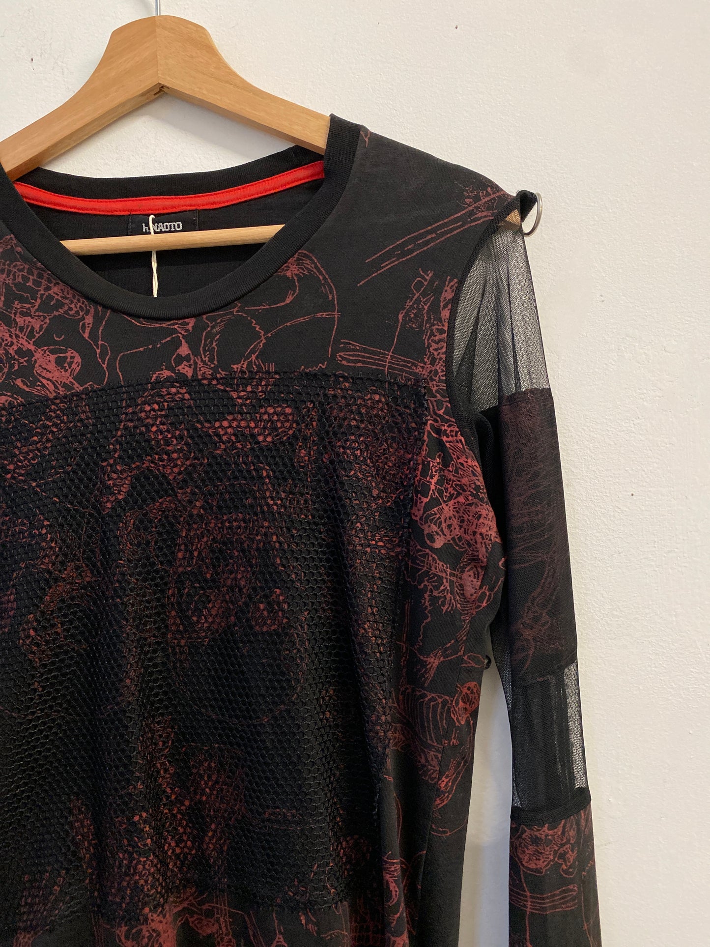 h.NAOTO Dark red print meshed top long sleeve