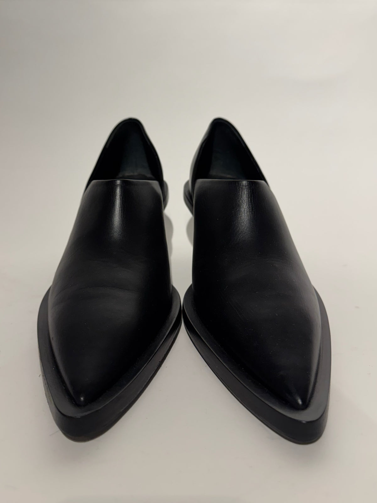 Jil Sander Black Leather Point Toe Kitten Heel Size 37