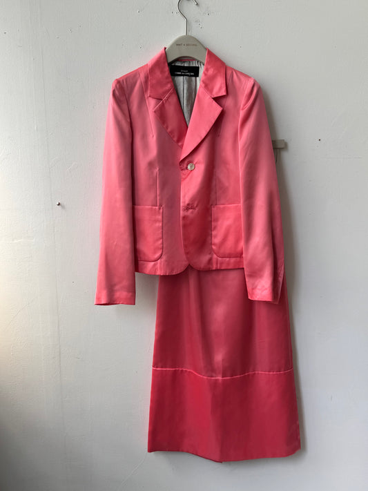 WAS-24SL322 tricot COMME des GARCONS Poly Satin Jacket & Skirt Pink Set
